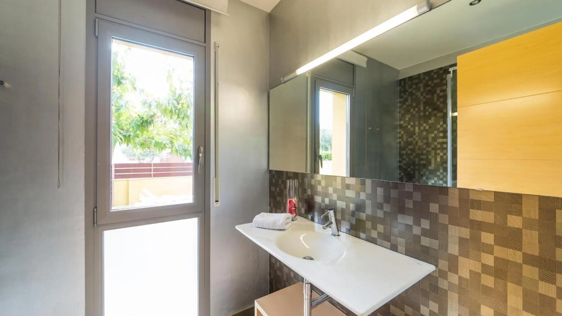 Modern Villa In L' Escala