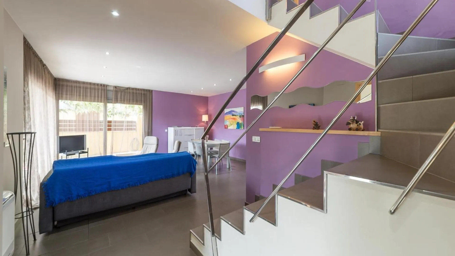 Modern Villa In L' Escala